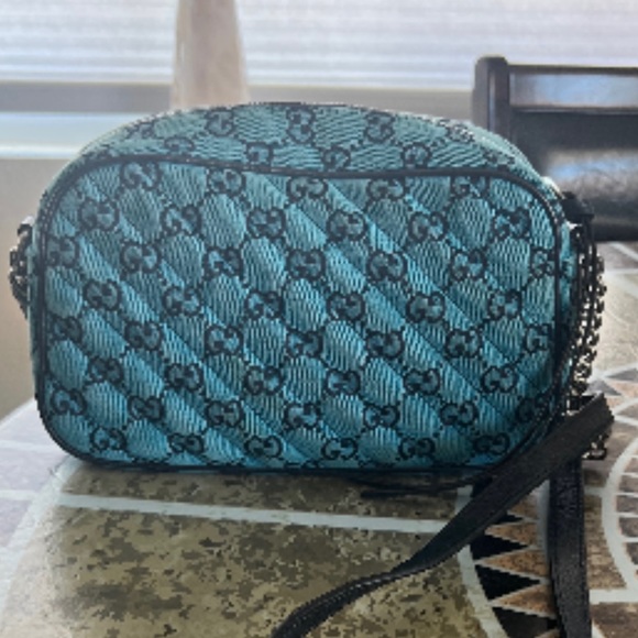 No damage to bag, only used 3 times. Willing to negotiate. - Picture 3 of 3